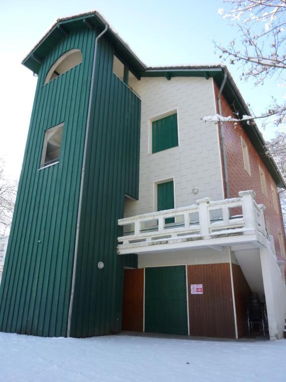 Appartements Les Pins Cierp Exteriör bild